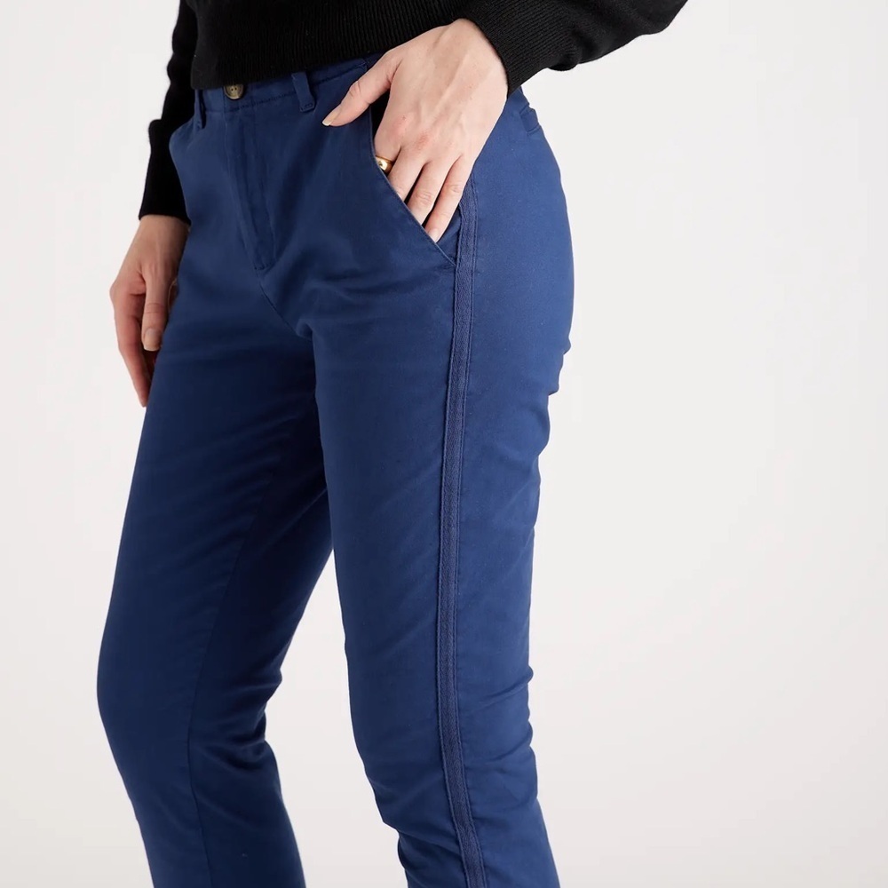 Quince Stretch Cotton Twill Girlfriend Chino Pant | Navy Size 30 - Picture 2 of 11